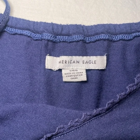 American Eagle Outfitters Women's Navy Romper with Lace Trim Size Large NWOT - Picture 4 of 10